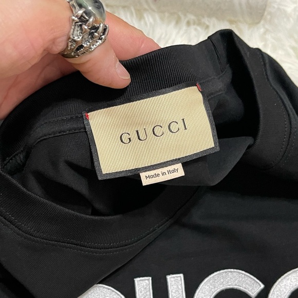 Like New Men Size Medium Gucci Logo Embroidered Oversized Tee 100% Cotton Black - Picture 10 of 13
